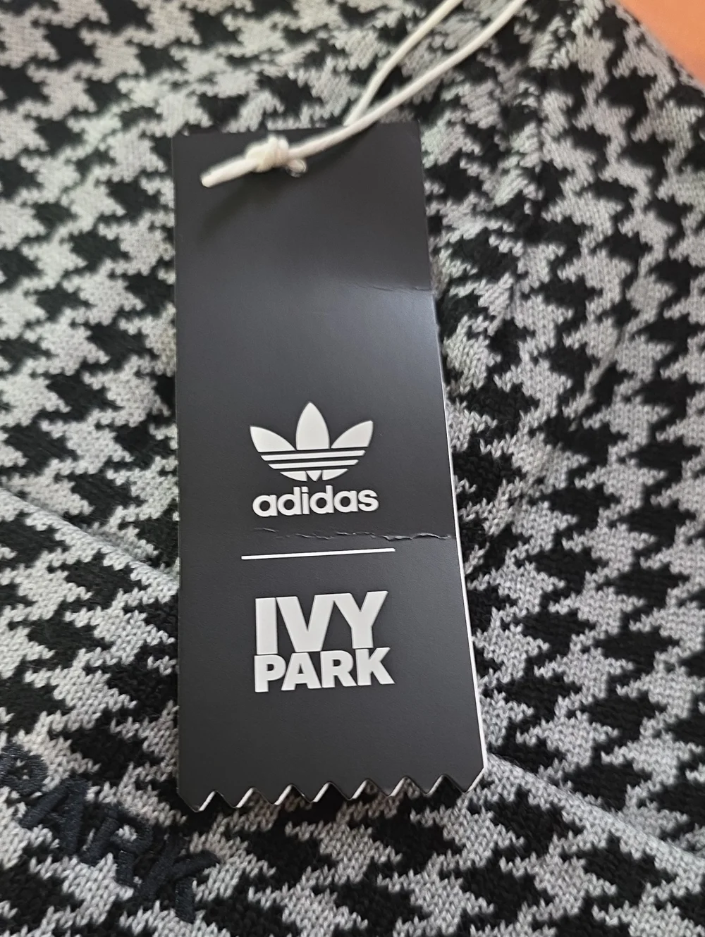 ADIDAS IVY PARK BEANIE NEW WITH TAG